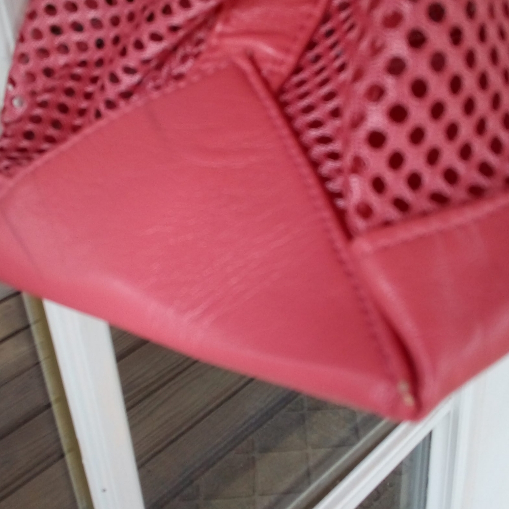 Pink Net Tote - Picture 5 of 6